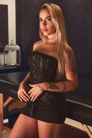 Massagista especialista em Massagem Nuru