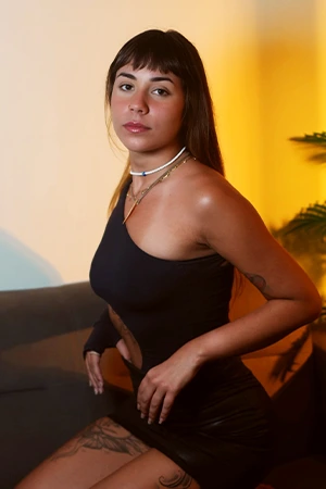 Massagista nuru tantrica