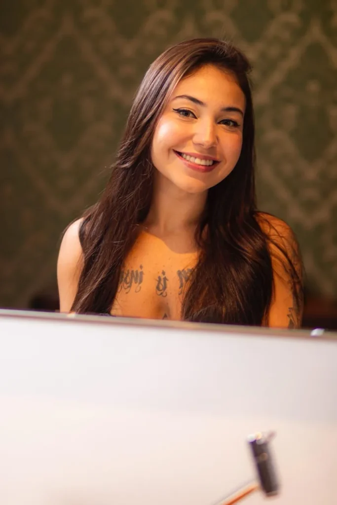 Massagista Maria Clara RJ